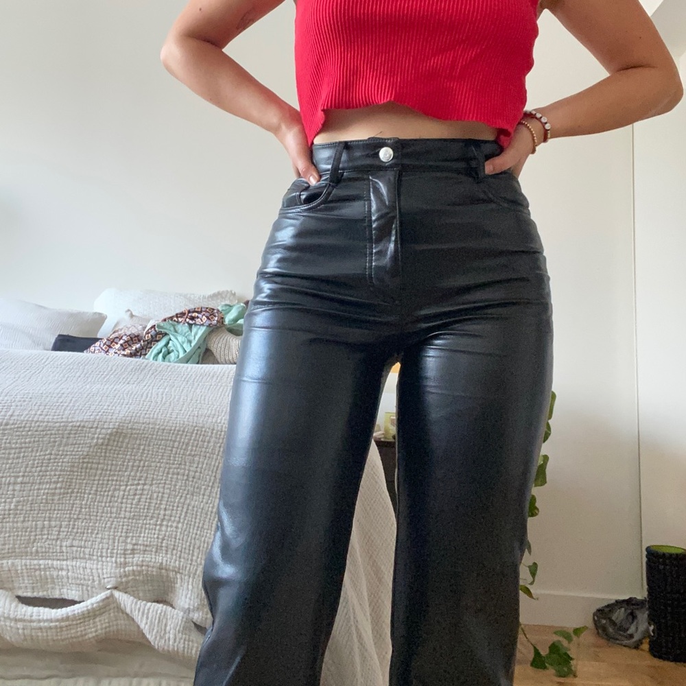Aritzia Melina Pant (short inseam)